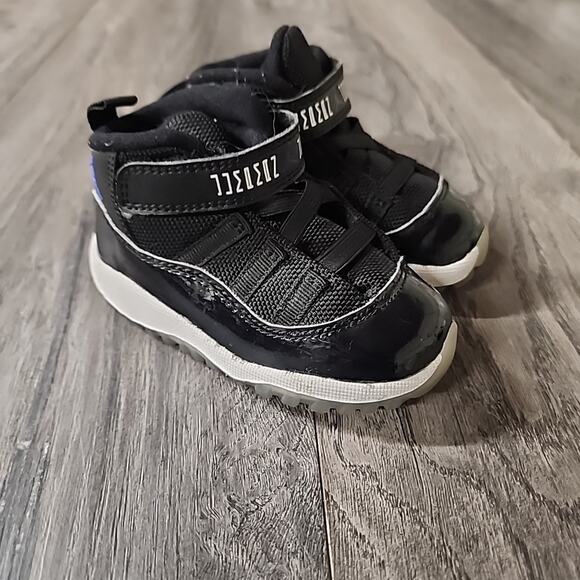 Nike Air Jordan 11 Retro Space Jam Black 378040-003 6c - Picture 1 of 8
